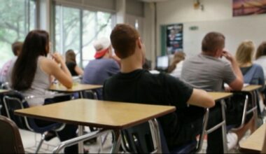 N.Y.'s late budget complicating school budget planning