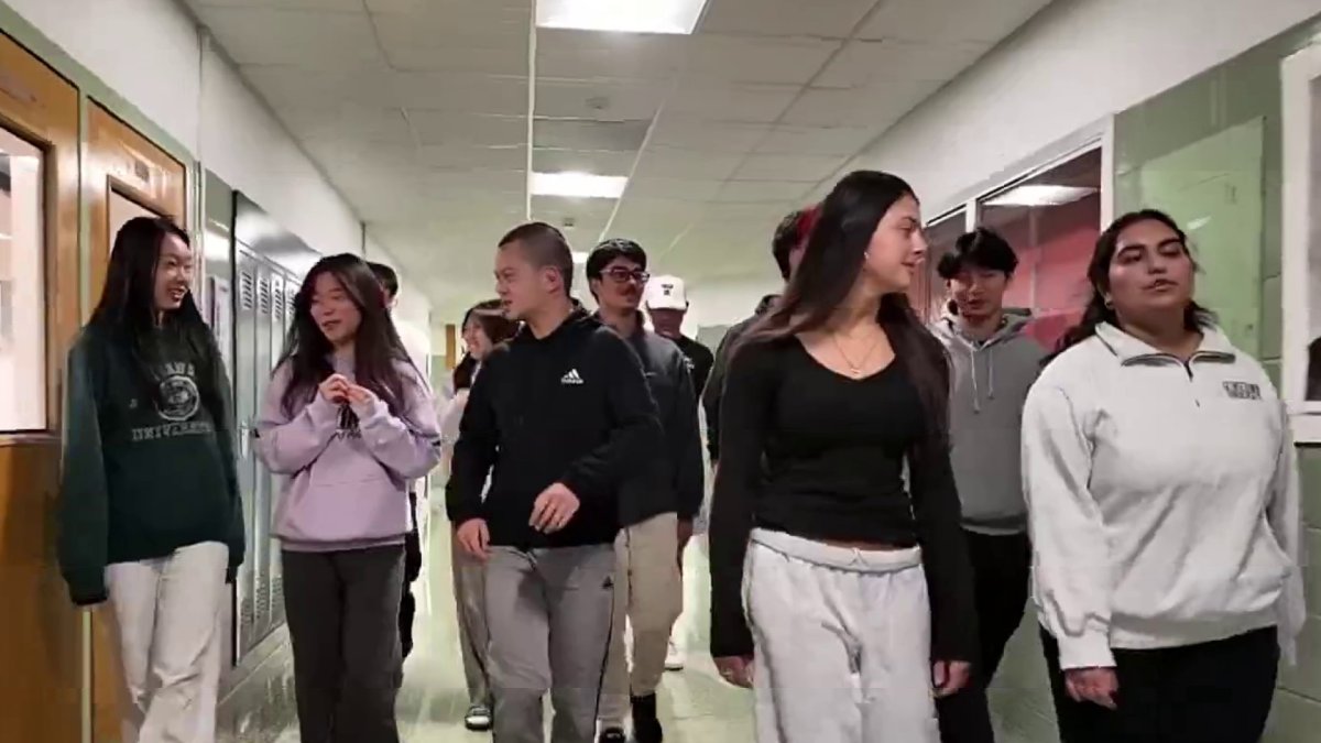 How a Long Island high school has 21 class valedictorians – NBC New York