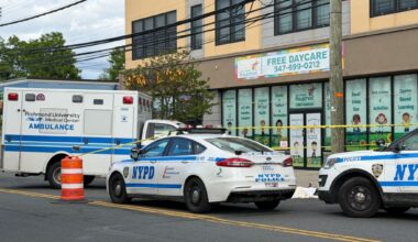 Man, 72, killed after falling in front of MTA bus on Staten Island: NYPD