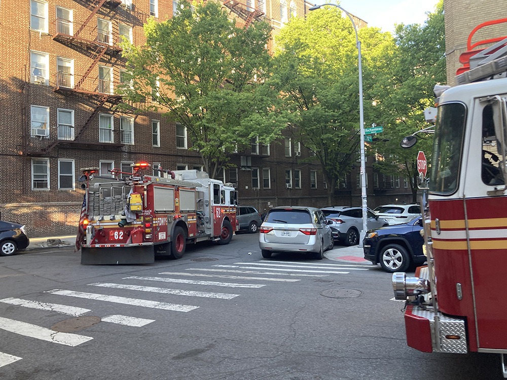 Norwood: No Injuries Reported after FDNY Called to 2556 Rochambeau Ave