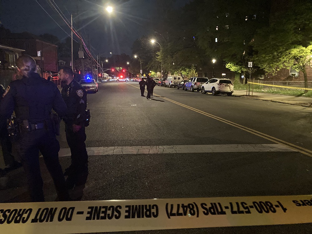 Allerton: 27-Year-Old Man Shot at NYCHA Pelham Houses Building