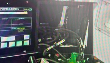 'Unruly youths' eyed in theft of moving NYC subway's surveillance monitor