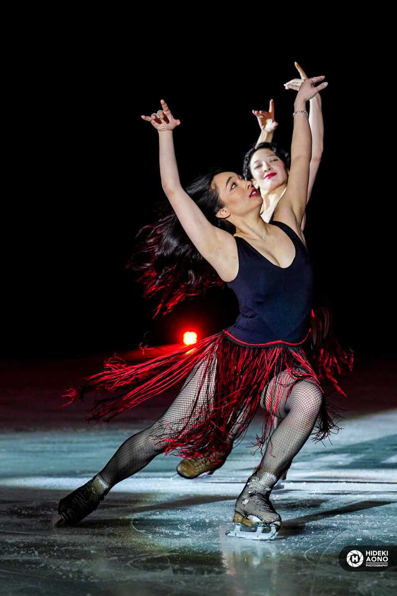 Sarah Baetge and Liz Yoshiko Schmidt perform Peter DiFalco choreography, restaged and directed by Joe Johnson.