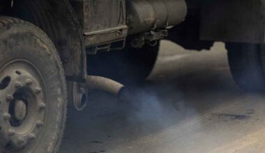 NYC bounty hunters earn 25% of fines for catching idling trucks