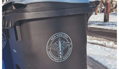 Trash bin