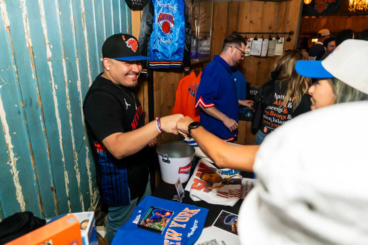 American Whiskey hosted a Knicks viewing party.