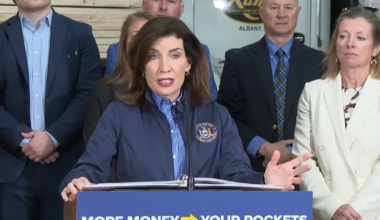 New York Gov. Hochul Says Deal on State Budget Includes NYC Pied-à-Terre Tax