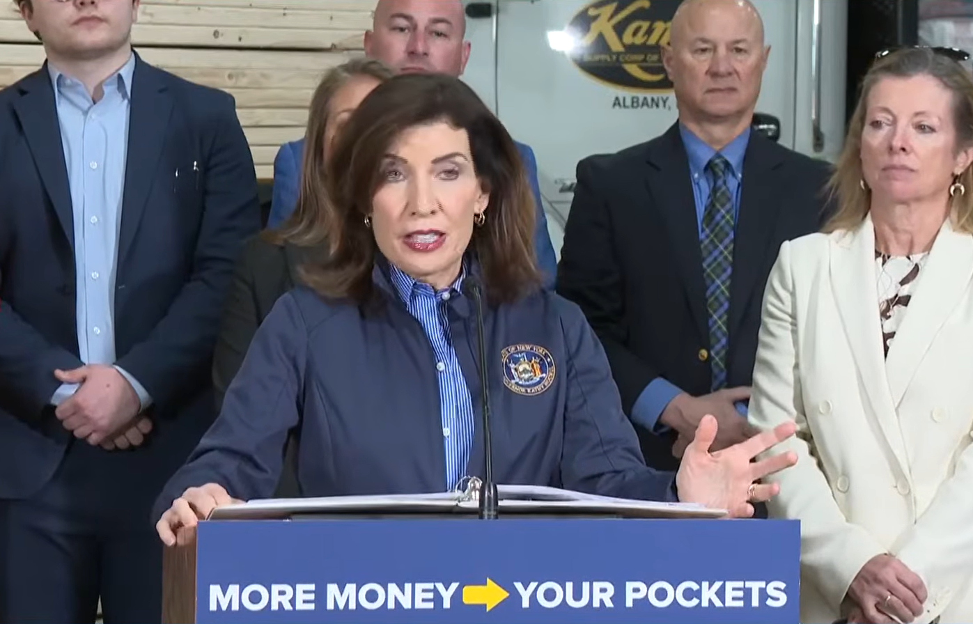 New York Gov. Hochul Says Deal on State Budget Includes NYC Pied-à-Terre Tax