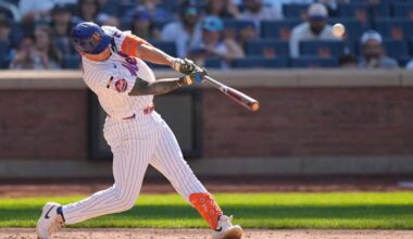 Taylor's 3-run homer in 9th and Benge's bouncer in 10th rally Mets past Yankees 7-6 to take 2 of 3