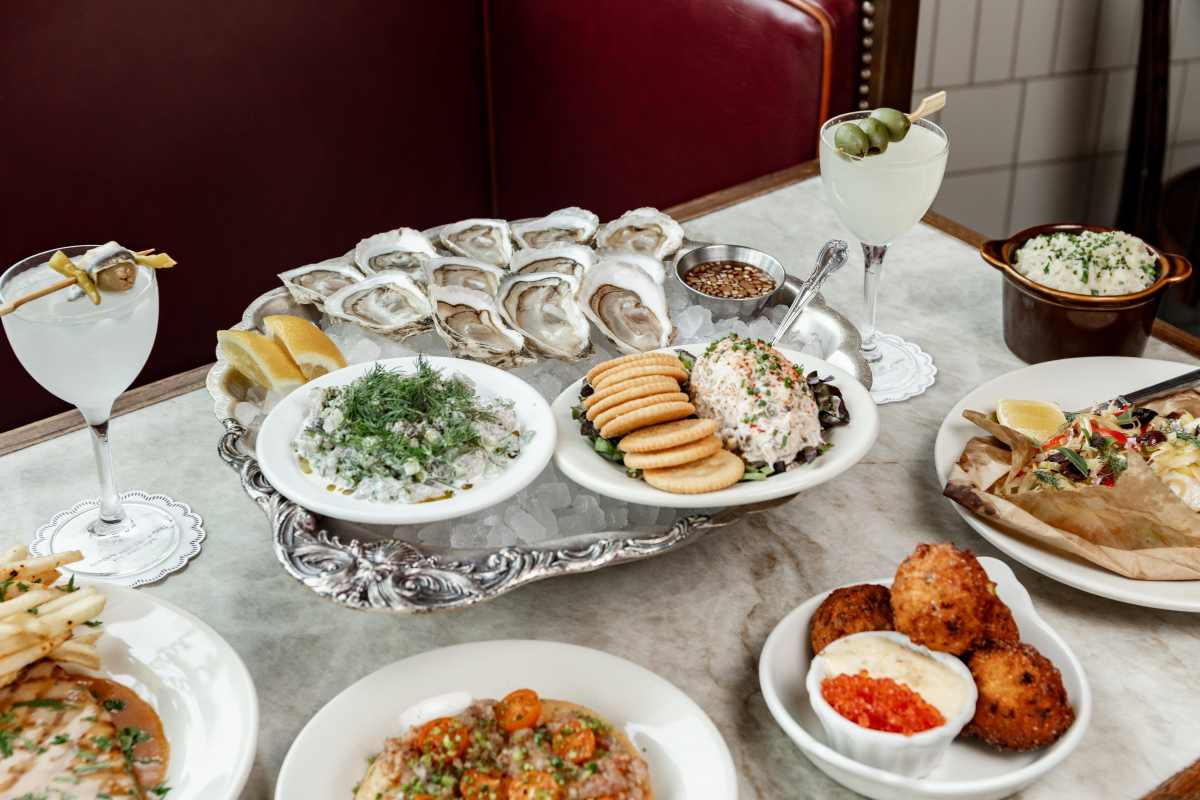 Queen’s has everything you want from a neighborhood oyster bar - Review - Los Angeles