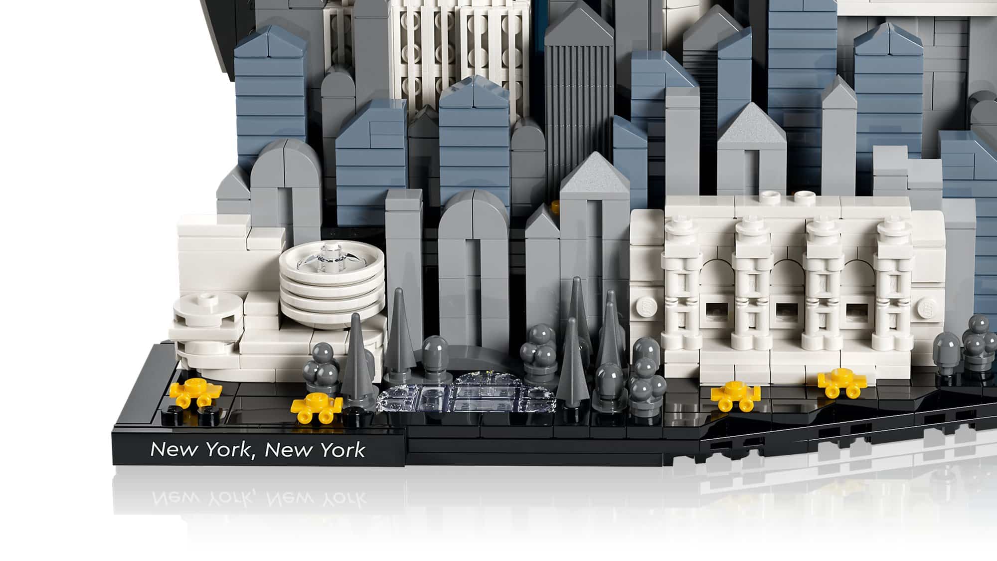 LEGO Architecture 21066 New York City The Big Apple 6
