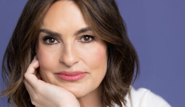 Mariska Hargitay Makes Broadway Debut in Every Brilliant Thing Beginning May 26