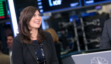Former NYSE President Stacey Cunningham to deliver commencement speech