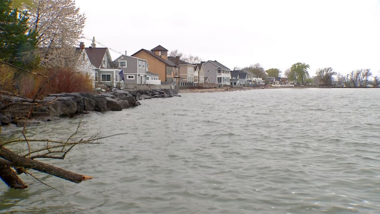 Homeowners worry about high water levels on Lake Ontario