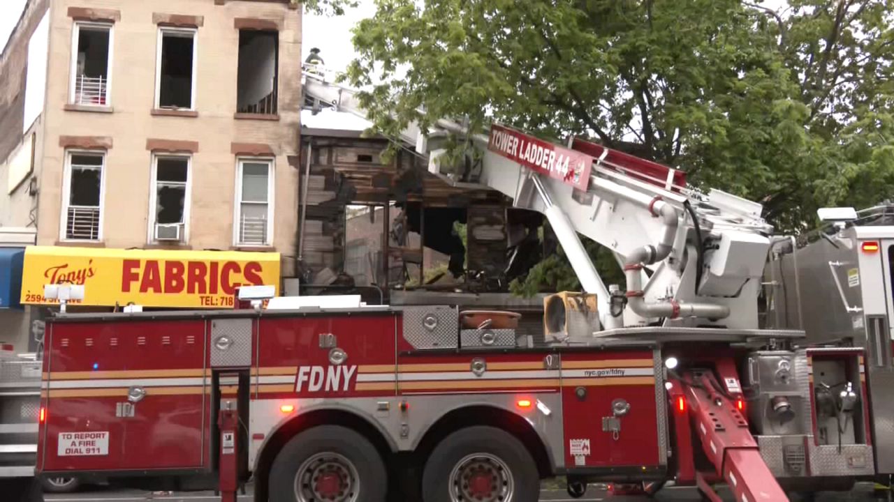 Neighbors mourn man found dead in Bronx fire