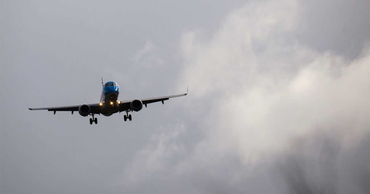 These New York-area airports saw the most flight disruptions last month