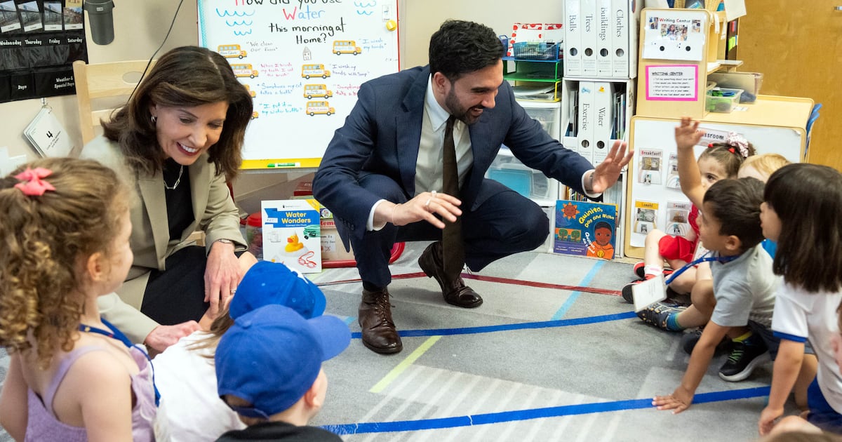 State budget deal extends NYC mayoral control, increases school funding