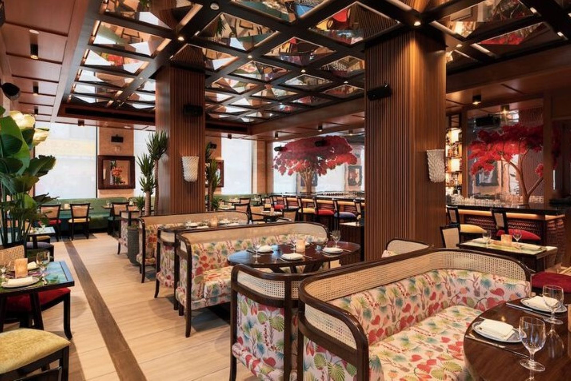 Indoors, Restaurant, Cafeteria