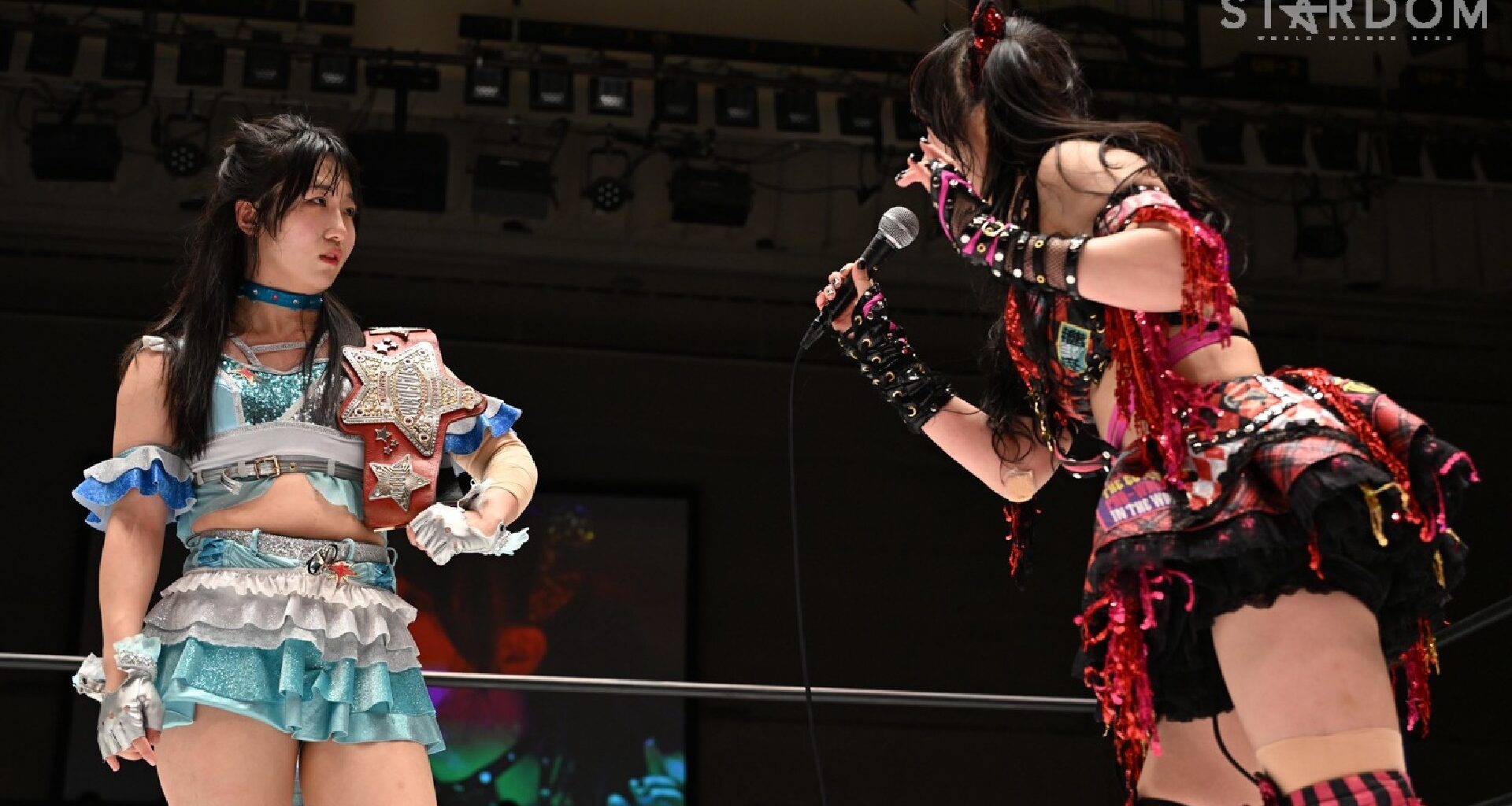 Maki Itoh Challenges Sayaka Kurara to a Meet-and-Greet Contest Ahead of STARDOM QUEENS DYNASTY