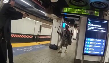 New video shows machete-wielding man shot by police at Grand Central shouted 'Shoot me'