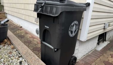 Hot garbage: NYC extends deadline for homeowners to purchase mandatory trash bins through the summer