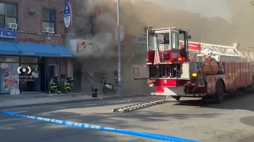 3 firefighters hurt in fire at restaurant in Brooklyn; lithium-ion batteries removed