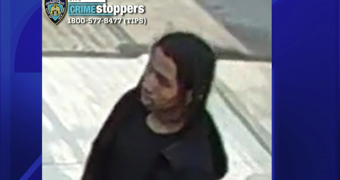 News 12 | Bronx | Police Release New Images Of Man Wanted In Shooting Of Teen In Soundview