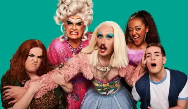 Smoggie Queens cast: Sal, Mam, Dickie, Lucinda and Stewart