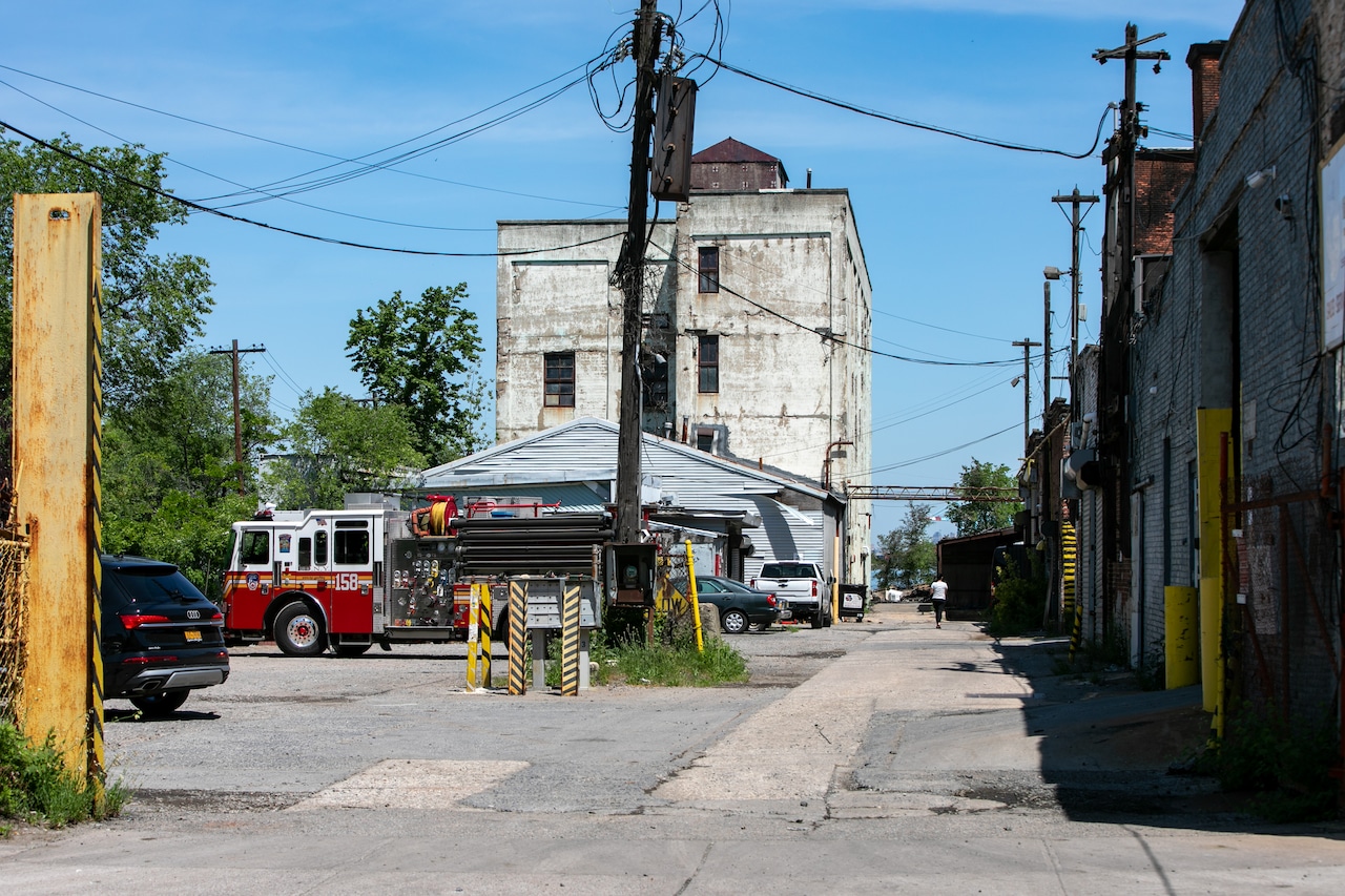 Mariner's Harbor industrial fire