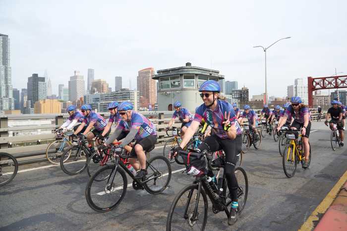 five boro bike tour pulaski bridge