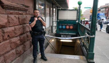 Man slashed in chest during argument at Harlem subway station