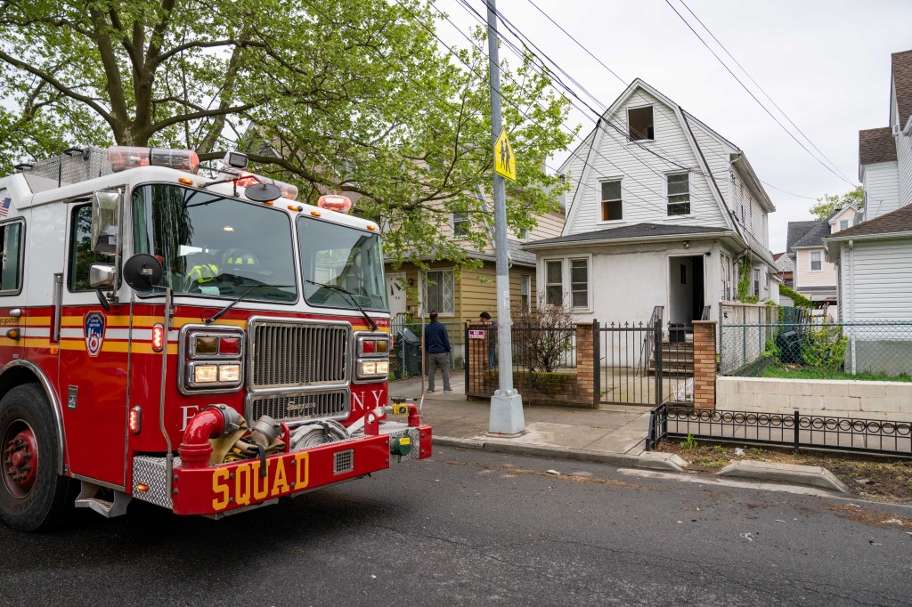 Man dead after fire tears through Queens house