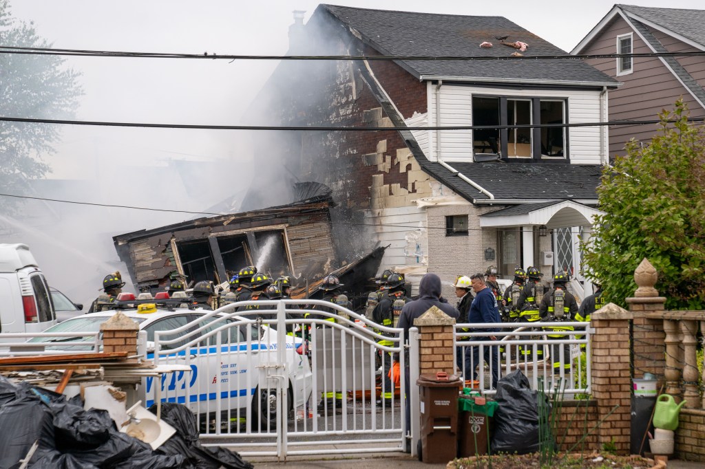 Drunk man sparks gas explosion that destroys estranged wife's Queens house, NYPD cops hurt