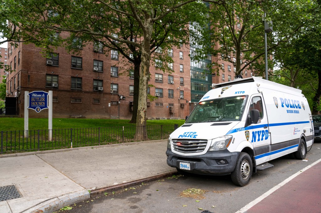 EMTs nearly hit by bullets as Bronx shooter opens fire; teen wounded