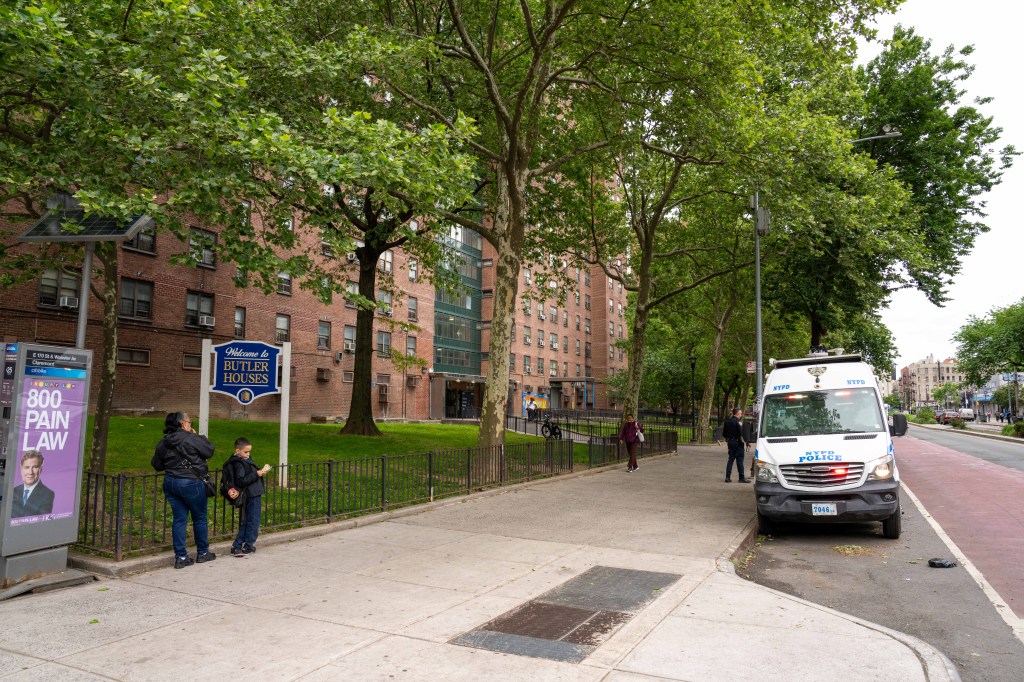 FDNY EMS chief urges EMTs' caution after Bronx ambulance shooting