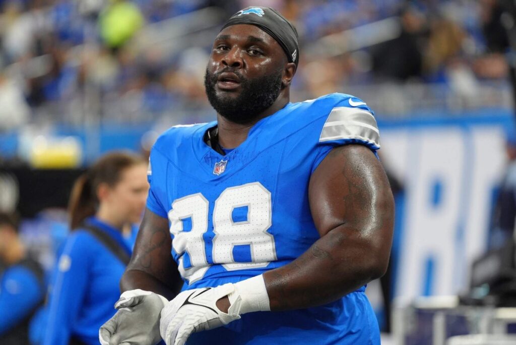 Detroit Lions nose tackle D.J. Reader warms up before a game against the Tennessee Titans in October 2024.