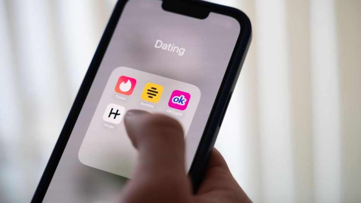 Southland police warn dating app users after assaults in Queens Park