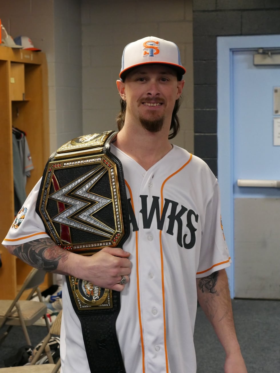 Dakota Freese after winning his first start with the Staten Island FerryHawks in 2022.