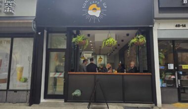 Sunnyside Up opens its doors at site of shuttered Alpha Donuts offering specialty breakfast sandwiches and lunches – QNS
