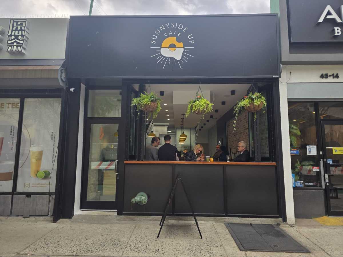 Sunnyside Up opens its doors at site of shuttered Alpha Donuts offering specialty breakfast sandwiches and lunches – QNS