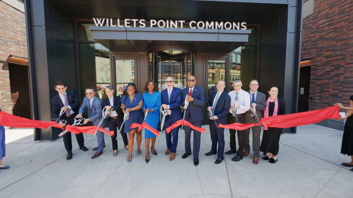 Willets Point Commons officially opens to new residents as developers break ground on new senior affordable development – QNS