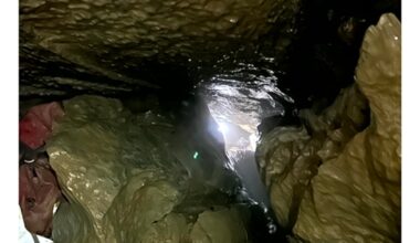 New York man rescued after 6 hours stuck in cave