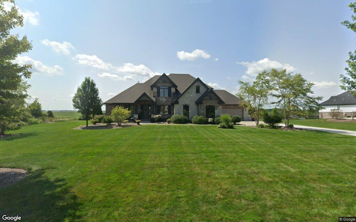 Five-bedroom house goes for $1.2 million – Shaw Local