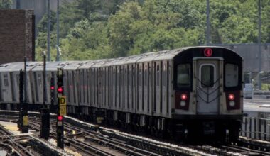 Man shoved onto Bronx subway tracks, pulled to safety before train arrives