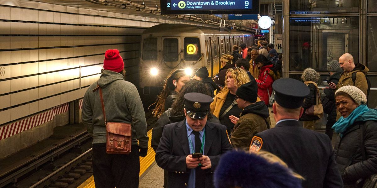 NYC should expand half-price subway and bus fares: watchdog