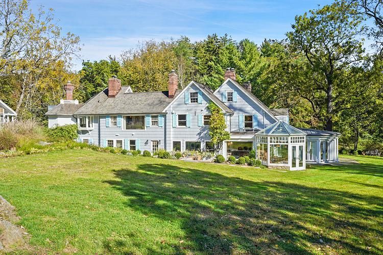 Drew Barrymore's home in Harrison New York