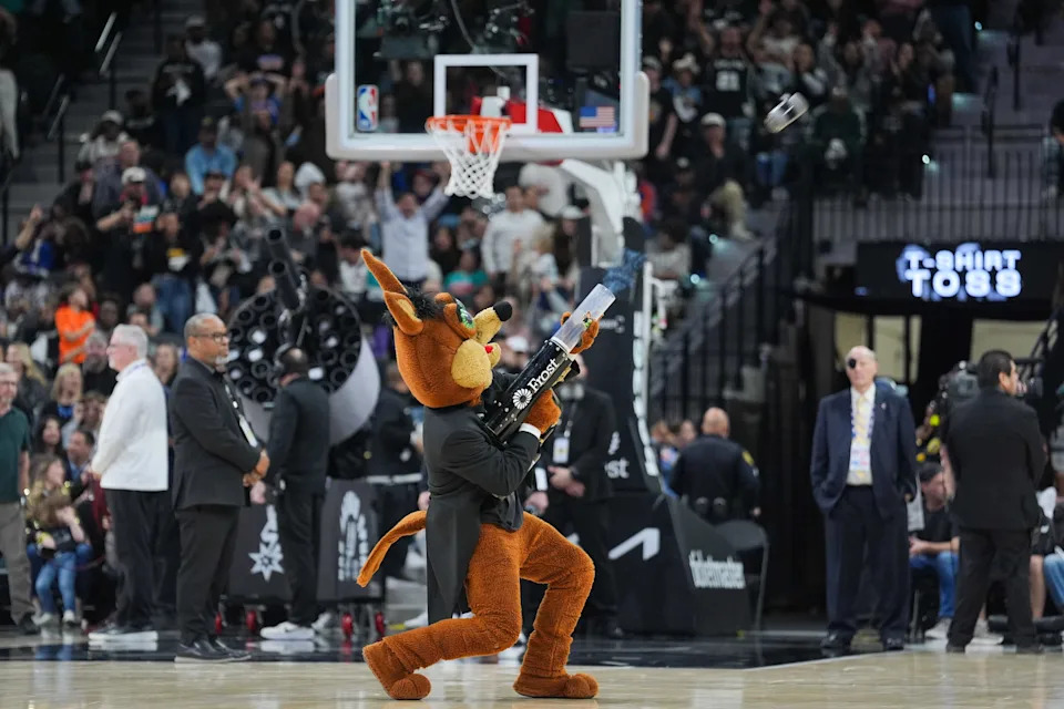 The San Antonio Spurs Coyote performs in the second half against the New York Knicks at Frost Bank Center.