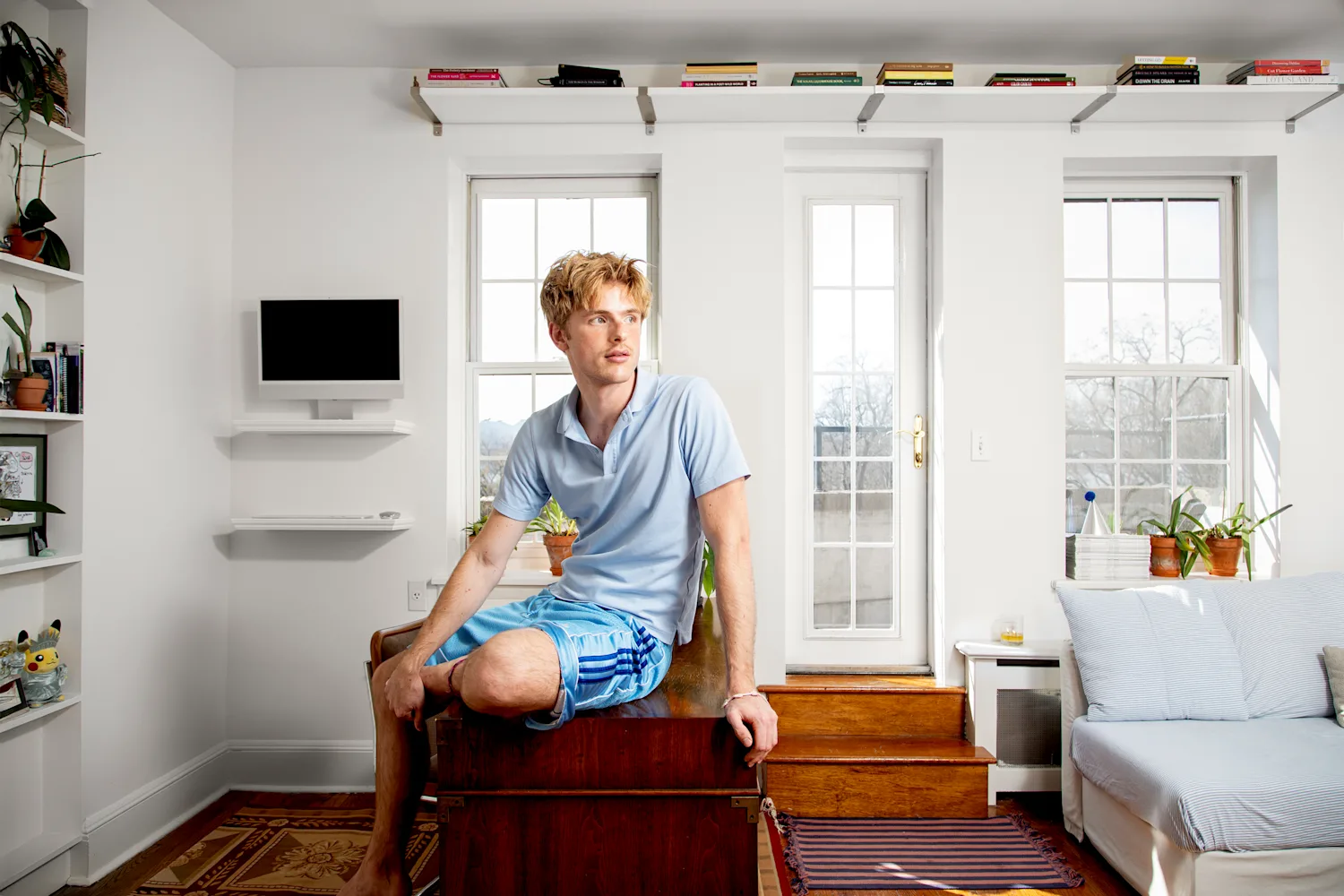 This NYC 220-Square-Foot Studio Apartment Has a Terrace