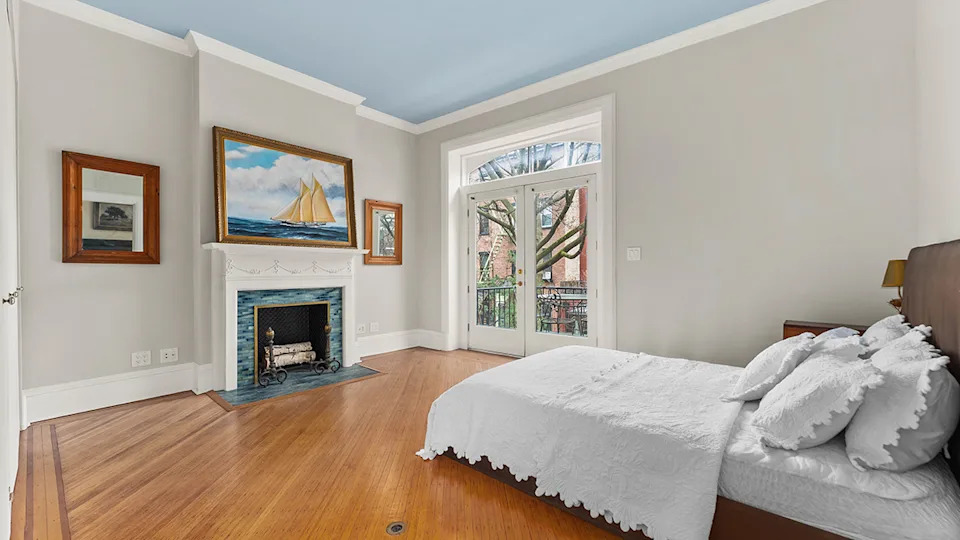 842 Carroll Street Park Slope Brooklyn primary bedroom