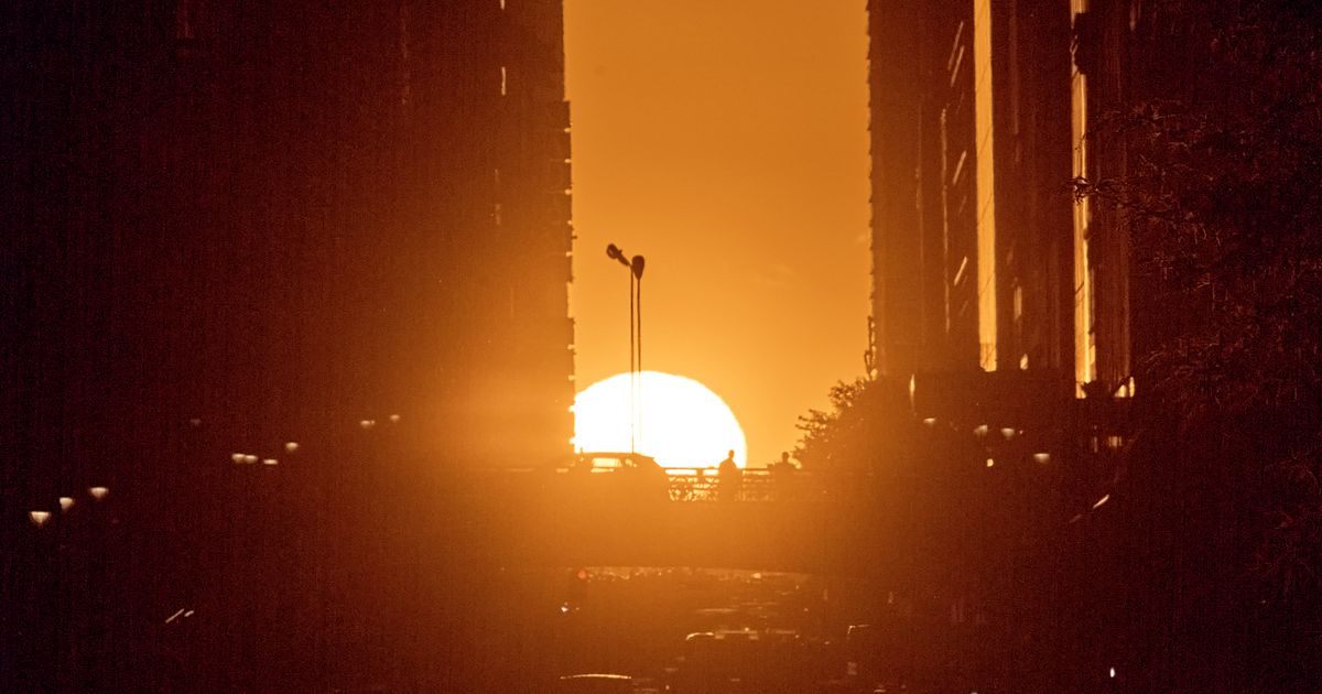 What to know about Manhattanhenge, NYC's sunset spectacle :: WRAL.com